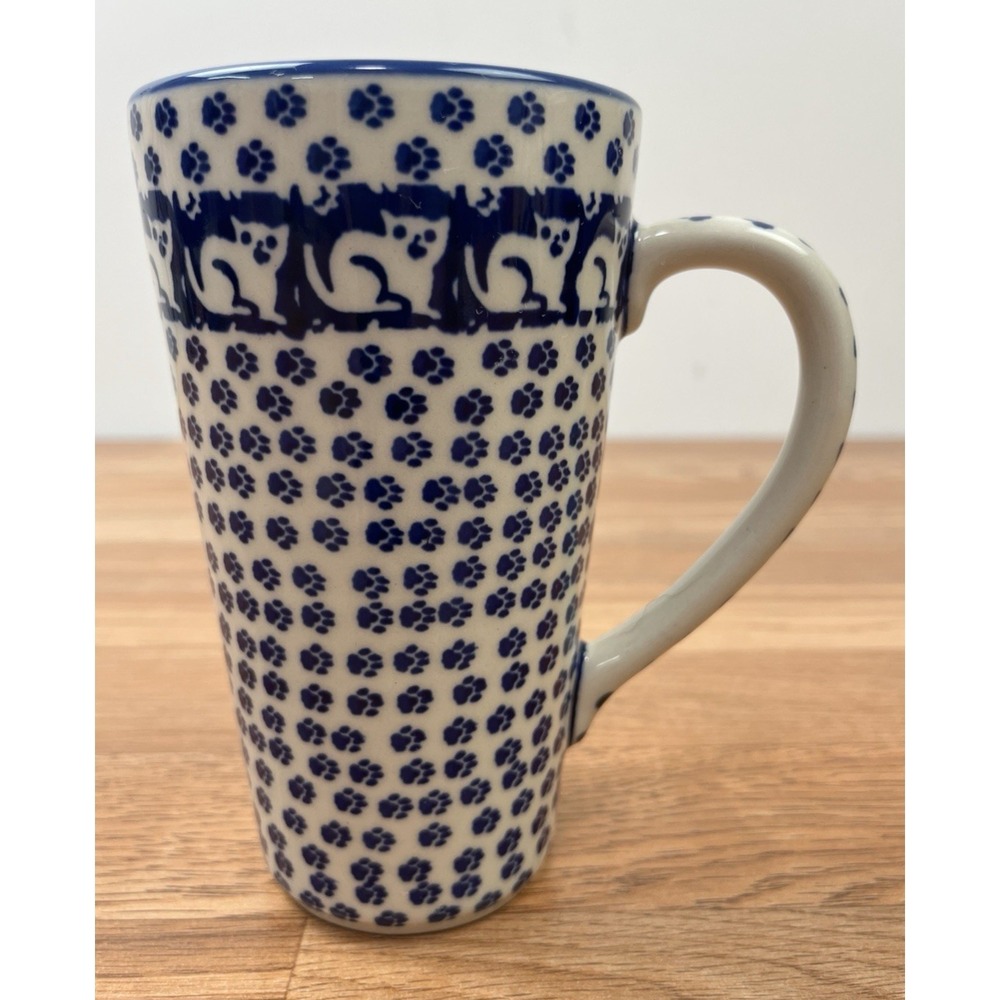 Manufaktura Polish Pottery Cat Mug Tall Coffee Cup Blue/White Paw Prints